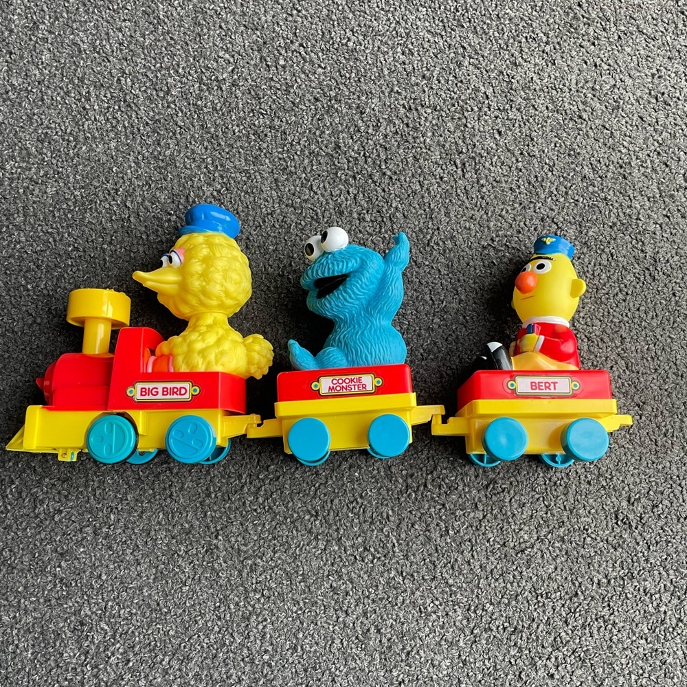 Vintage 1994 Sesame Street Big Birds Wind Up Train Tyco Preschool WORKS